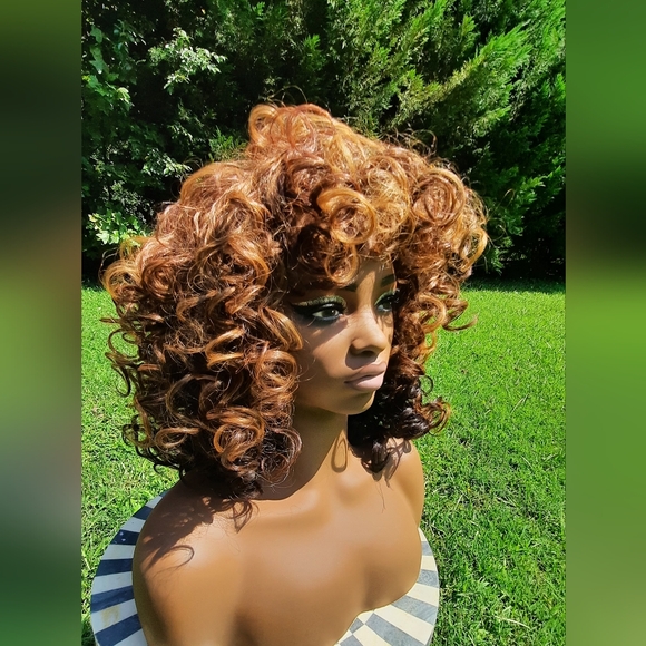 3 tone bouncy curls wig - Picture 6 of 13